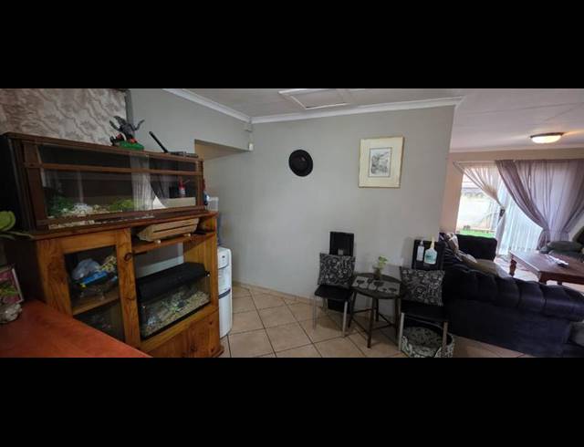 3 BEDROOM HOUSE FOR SALE IN HENLEY-ON-KLIP